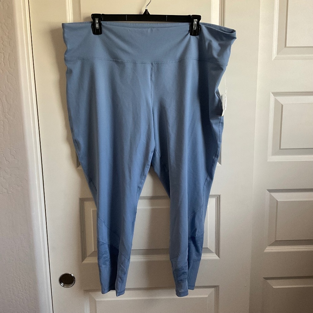 Old Navy Active Cropped Elevate Leggings - Powder Blue - Size‎ 4X